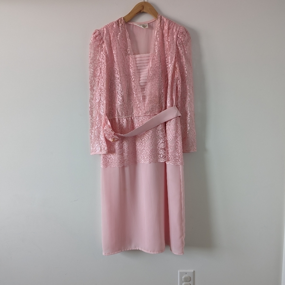 Vintage Silhouettes Pink Lace Dress with Sheer Jacket - Size 16